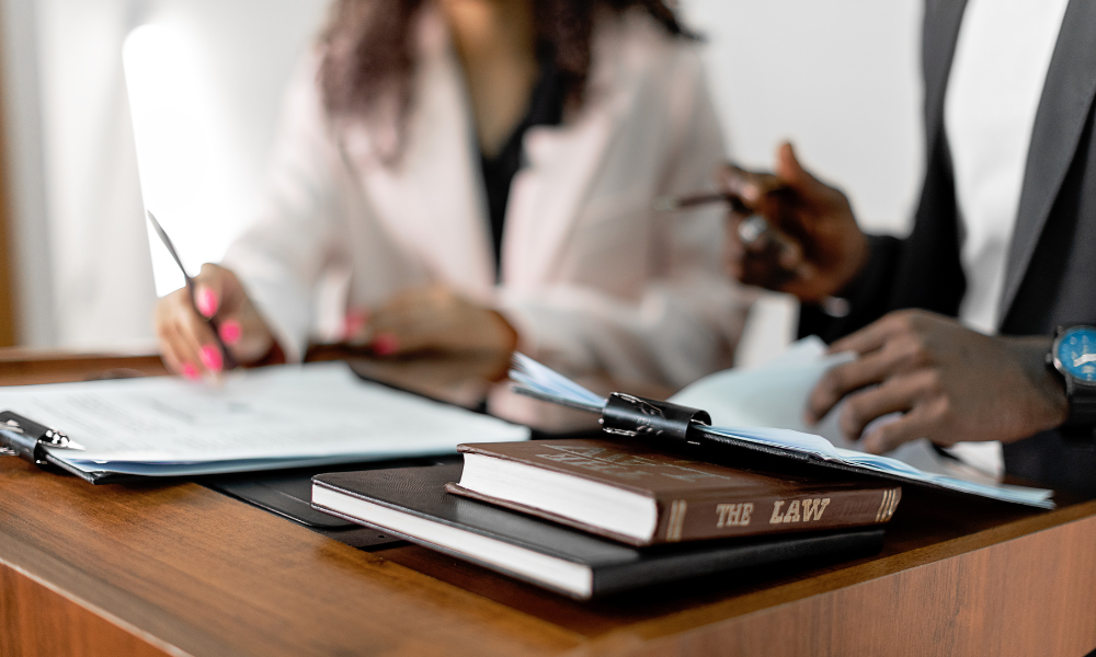 Law school students in the law library, law firm scholarship, legal law scholarship, diversity scholarship, Beneventi law scholarship, minority law student scholarship program, law school education, individual law school, high school seniors, highs school students