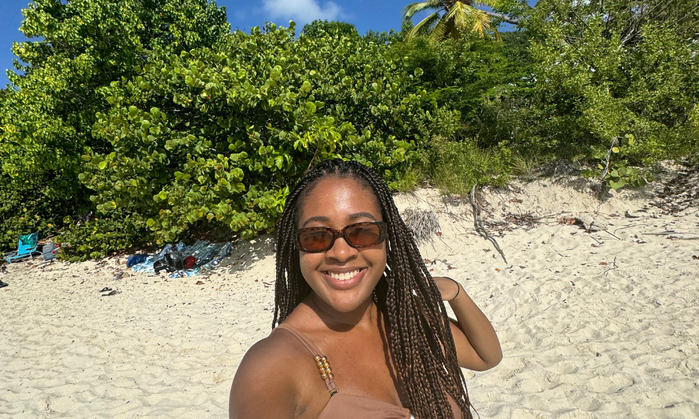 A high school student is spending her summer vacation at the beach applying for the full-ride scholarships, no essay scholarships, and easy scholarships. She has already applied for summer break scholarships for black college students.